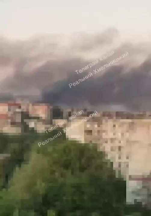 Алексей Живов: Российские войска нанесли комбинированный удар по объектам на Украине