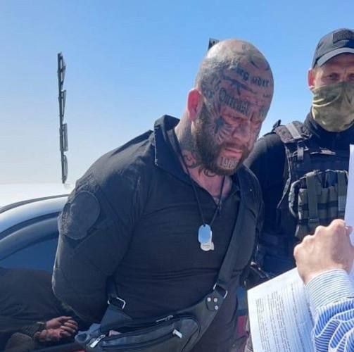 Мужчину с нацистскими татуировками осудили в Ростовской области