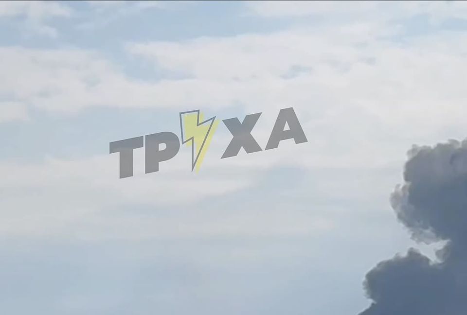 В Коростене Житомирской области масштабный пожар после прилётов